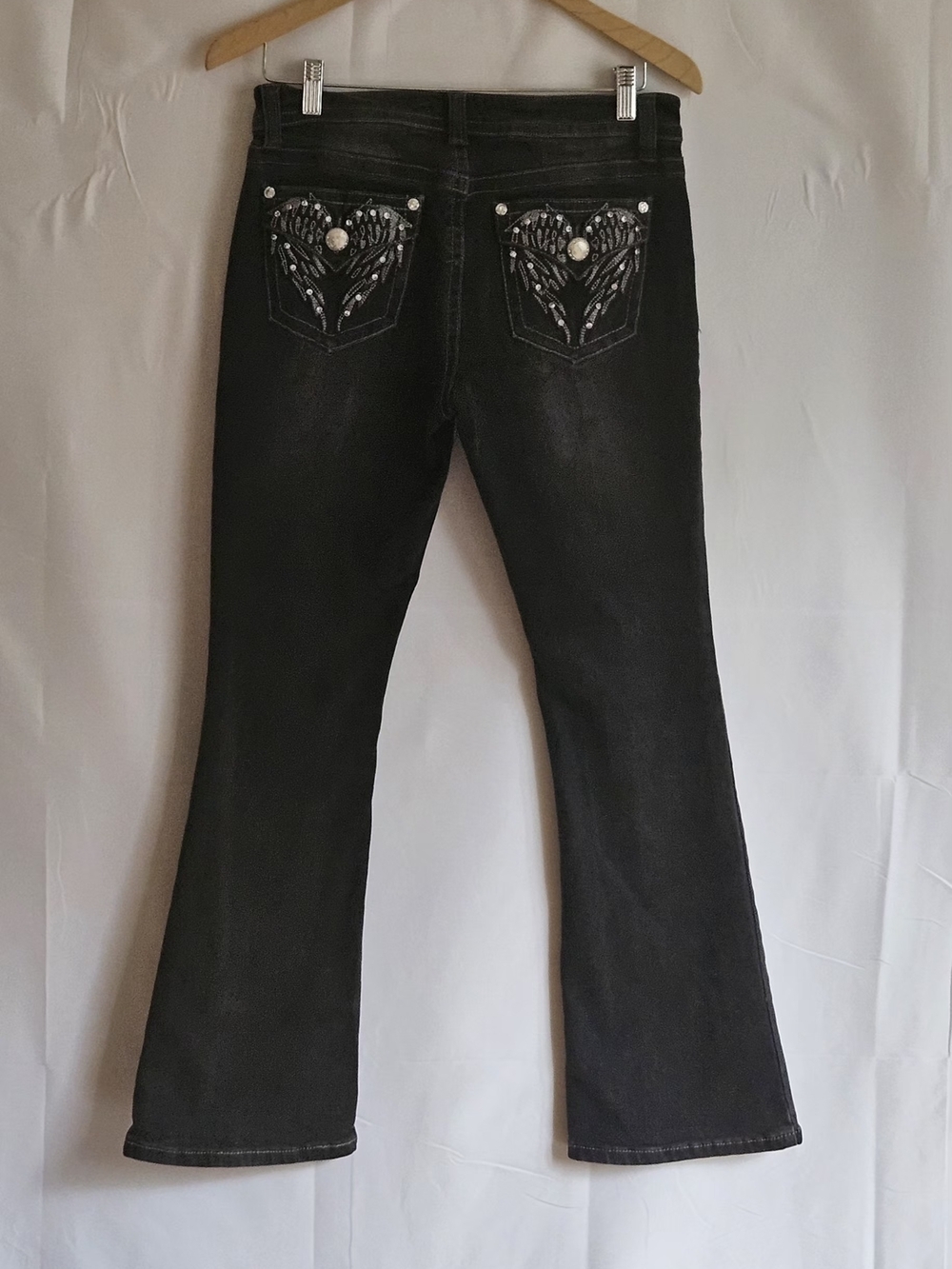 ​Fire & Rain Y2K Black Flare Jeans Angel Wing Rhinestone Pockets Size 11 - Picture 4 of 16
